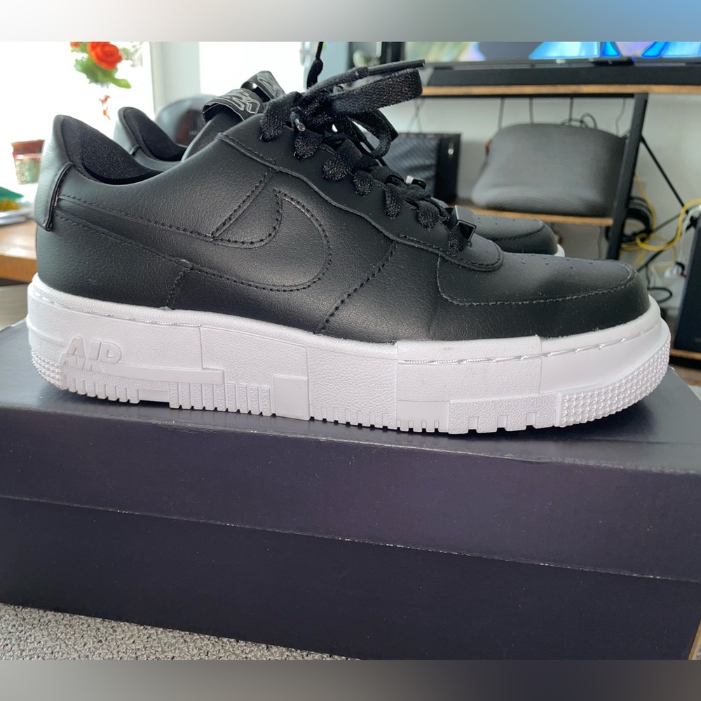 Nike AF1 Pixel Black